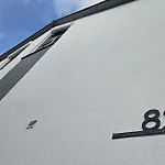 아파트 Casa8070 - Exklusive Grosse Maisonette-wohnung 91 Qm Fuer Familien, Gruppen, Geschaeftsreisende, Inklusive Parkplatz, Wlan, Kaffee Und Tee, Voll Ausgestattet Fuer 1 Bis 9 Personen, Zentrumsnah An Der Autobahn A9 Ingolstadt-sued 잉골슈타트