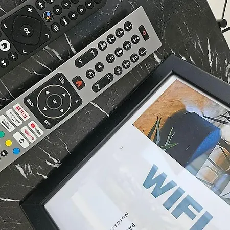 Casa 8070 Donau Am Auwaldsee An Der A9 - Stilvolle Maisonette-wohnung 91qm 4 Ideal Fuer Gruppen Familien Geschaeftsreisende Fuer 1-9 Personen Inklusive Wlan Netflix Waiputv Kaffee Tee & Kostenloser Parkplatz Am Haus *