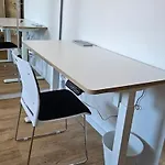 Apartmán Casa8070 - Exklusive Grosse Maisonette-wohnung 91 Qm Fuer Familien, Gruppen, Geschaeftsreisende, Inklusive Parkplatz, Wlan, Kaffee Und Tee, Voll Ausgestattet Fuer 1 Bis 9 Personen, Zentrumsnah An Der Autobahn A9 Ingolstadt-sued *