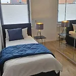 Casa8070 - Exklusive Grosse Maisonette-wohnung 91 Qm Fuer Familien, Gruppen, Geschaeftsreisende, Inklusive Parkplatz, Wlan, Kaffee Und Tee, Voll Ausgestattet Fuer 1 Bis 9 Personen, Zentrumsnah An Der Autobahn A9 Ingolstadt-sued *