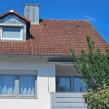 Casa 8070 Exklusive Maisonette-wohnung 91 Qm Fuer Familien, Gruppen, Geschaeftsreisende, Inklusive Parkplatz, Wlan, Kaffee Und Tee, Voll Ausgestattet Fuer 1 Bis 9 Gaeste, Zentrumsnah, Autobahn A9 Ingolstadt-sued, Donau, Auwaldsee Und Gewerbegebiet * אינגולשטאט